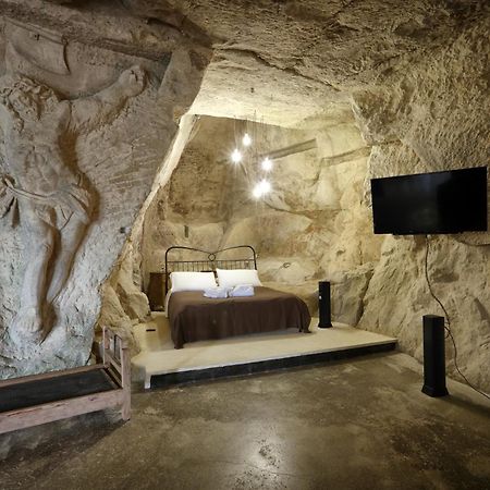 Bed and Breakfast Chez Les Grottes Longare Esterno foto